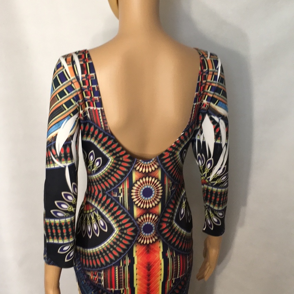 Colorful Tribal Print Bodycon Low-Back Dress - Picture 9 of 16